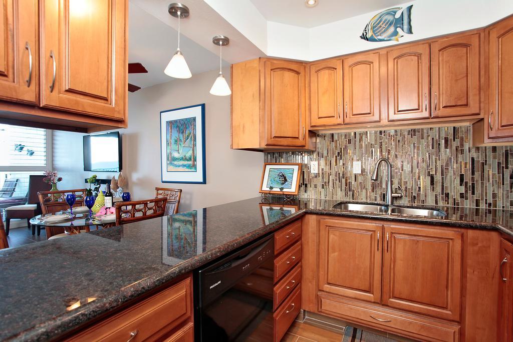 Noelani Condominium Resort Lahaina Bagian luar foto