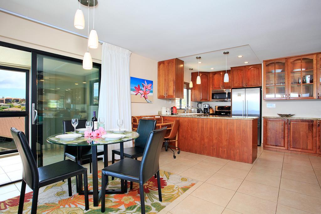 Noelani Condominium Resort Lahaina Bagian luar foto